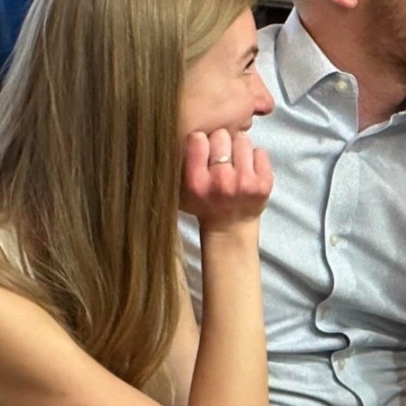 18" Clip-in Human Hair Extensions-Pristine Mane Concept, 7pcs strawberry blonde - Picture 6 of 8